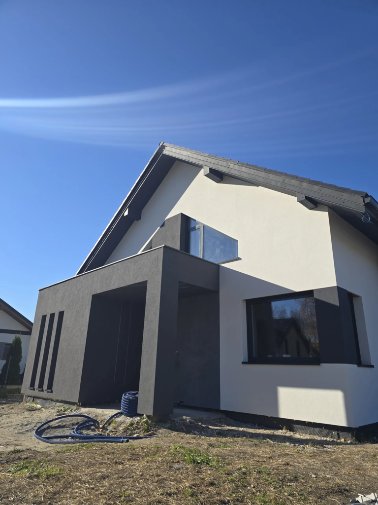 Ocieplenie budynku i elewacja - Wierzchosławice