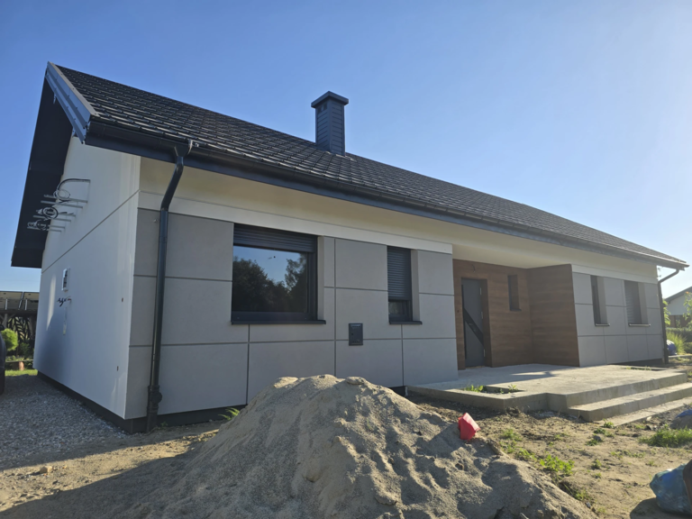 Ocieplenie budynku i elewacja - Łętowice